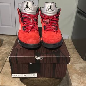 Air Jordan retro 5 raging bulls
